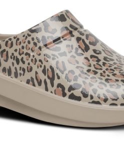 Women's OOcloog Limited Edition Clog - Nomad Leopard